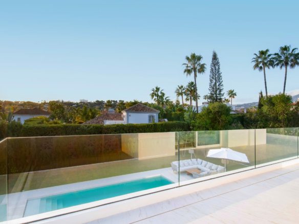 Nueva Andalucia  – New Villa  – Gated Community
