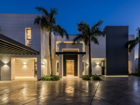For sale – Golden Mile –  Modern 6B villa 🌴 – Sea & Mountain Views