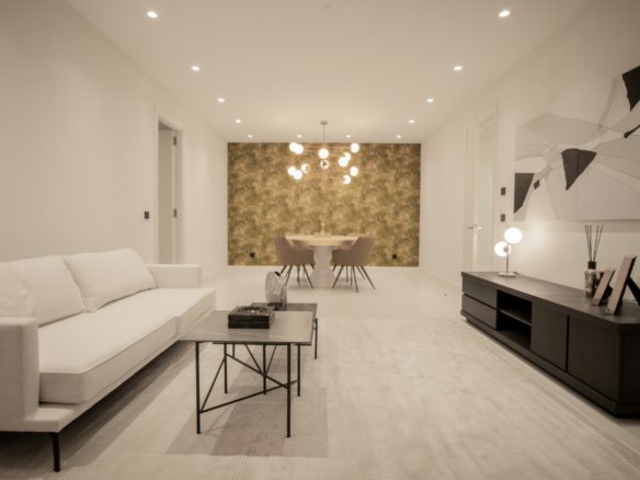 Golden Mile – New Modern Villa – Beachside