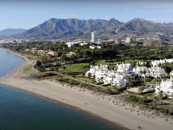 Marbella Beachfront – Duplex Apts & Semi Detached Villas (Ready 2025)