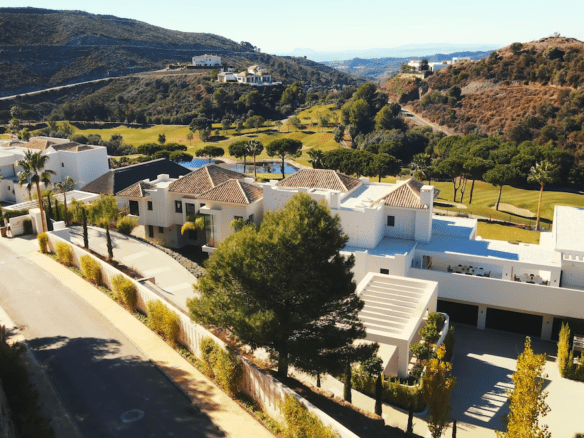 Marbella Club  – Modern Mansion – 1st Line Golf