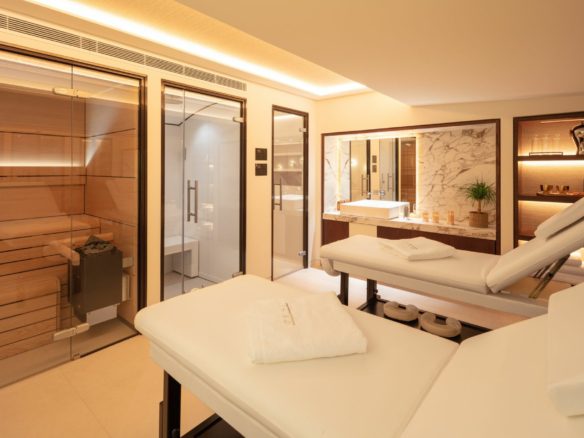 Marbella East -Modern Villa – Walk to Beach – Gated