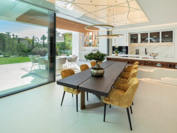 Marbella East -Modern Villa – Walk to Beach – Gated