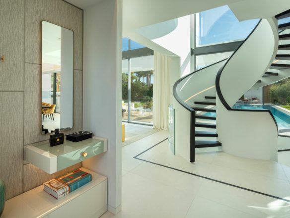 Marbella East -Modern Villa – Walk to Beach – Gated