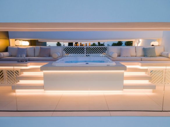 Marbella East -Modern Villa – Walk to Beach – Gated