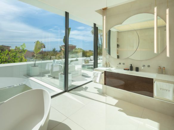 Marbella East -Modern Villa – Walk to Beach – Gated