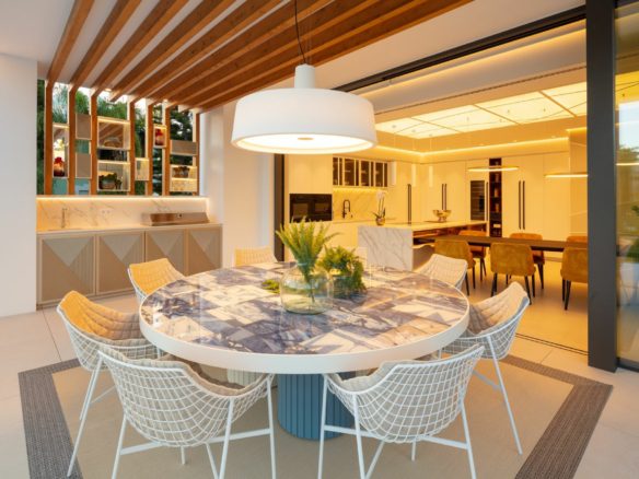 Marbella East -Modern Villa – Walk to Beach – Gated