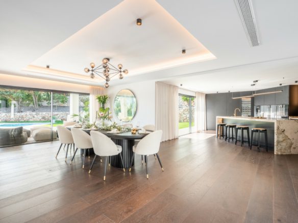 Nueva Andalucia – Modern Villa  -Turnkey Ready