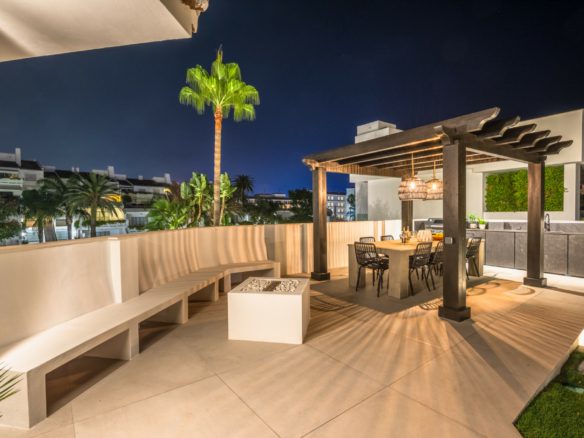 Nueva Andalucia – Modern Villa  -Turnkey Ready