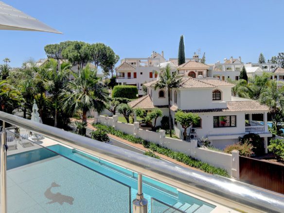 Reserved – Nueva Andalucia – Modern Luxury villa for Sale & Rent