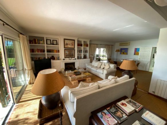New Golden Mile – Beachfront Villa for sale