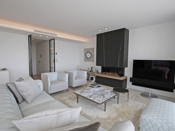 Golden Mile – Monte Paraiso Duplex Penthouse – Sea Views -Gated