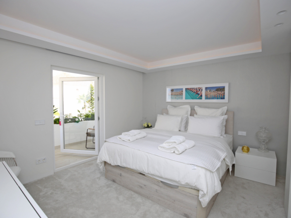 Golden Mile – Monte Paraiso Duplex Penthouse – Sea Views -Gated