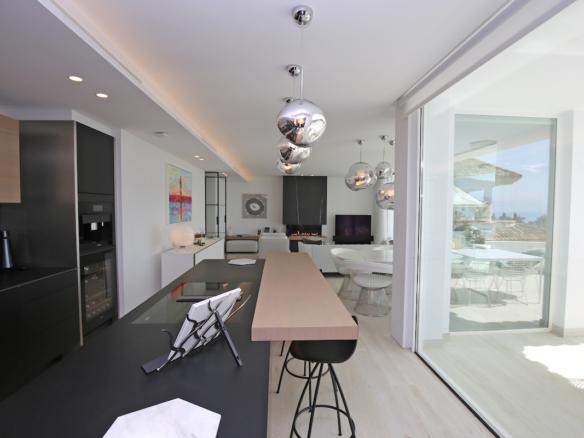 Golden Mile – Monte Paraiso Duplex Penthouse – Sea Views -Gated