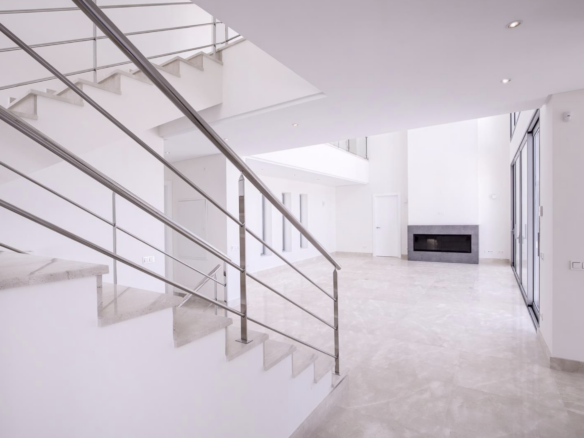 Benahavis – Modern villa – Gated Golf Community