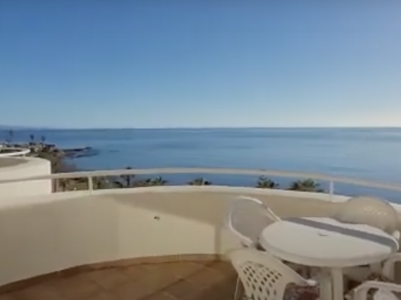Estepona – Beachfront Triplex Penthouse – Seaviews