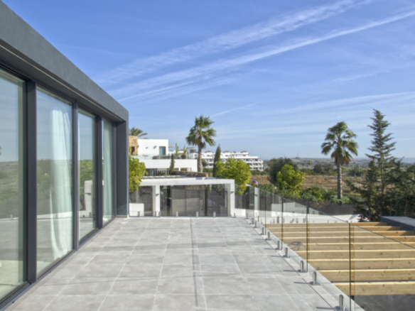 Estepona – New Modern villa – Panoramic Views Sea & Golf