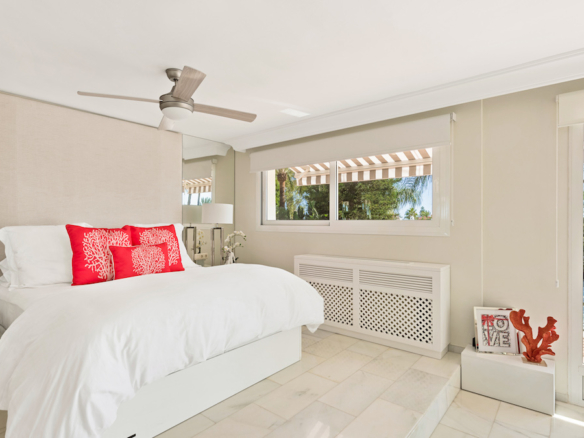 Marbella East – Beachfront Mansion -Holiday Rental (12 Guests) > 10k pr/day