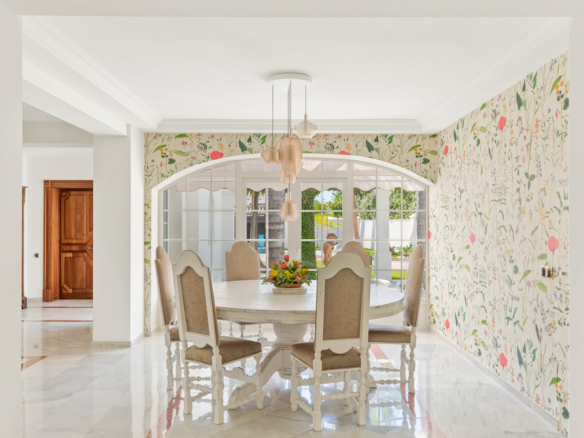 Marbella East – Beachfront Mansion -Holiday Rental (12 Guests) > 10k pr/day
