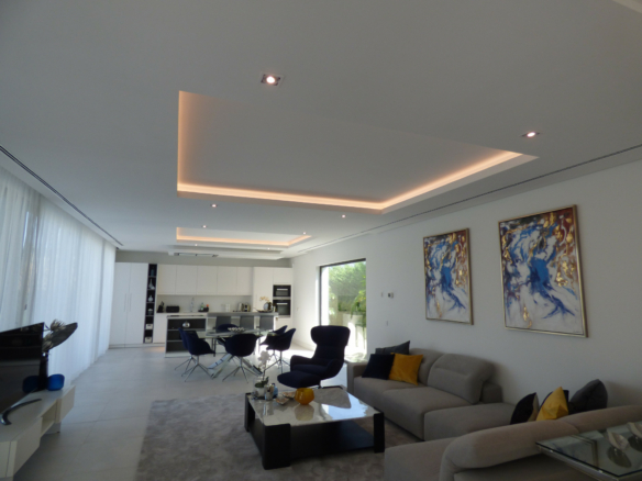 Benahavis – Hilltop Modern villa – Gated – Rent
