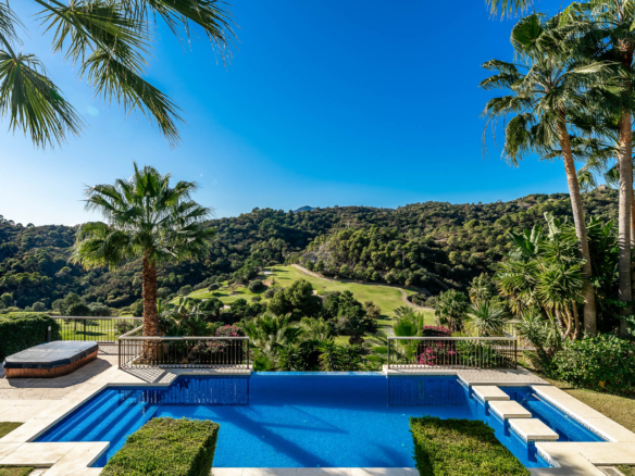 Benahavis – Luxury villa 1st Line golf – Amazing Views
