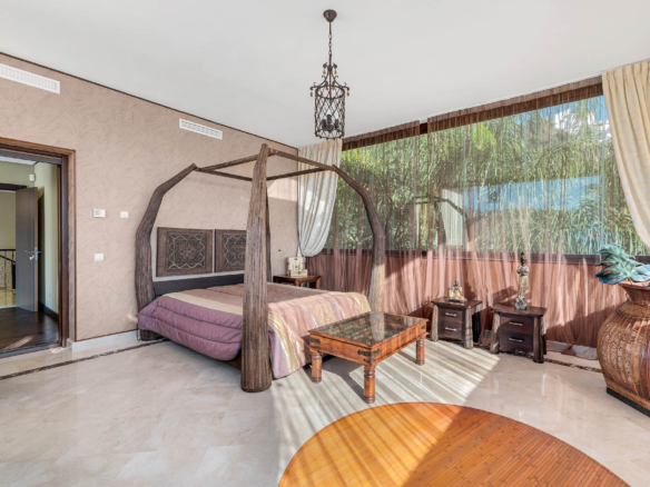 Benahavis – Luxury villa 1st Line golf – Amazing Views