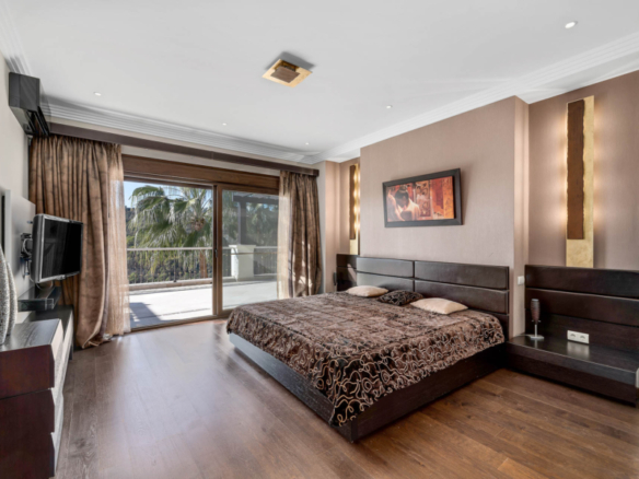 Benahavis – Luxury villa 1st Line golf – Amazing Views