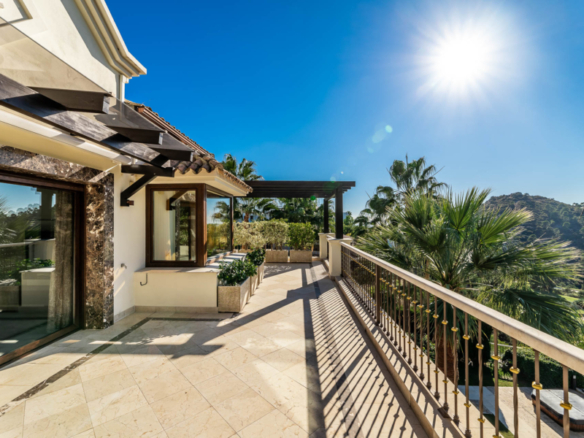 Benahavis – Luxury villa 1st Line golf – Amazing Views