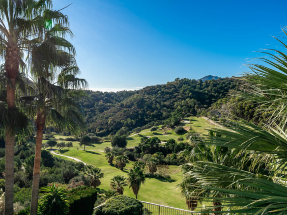 Benahavis – Luxury villa 1st Line golf – Amazing Views