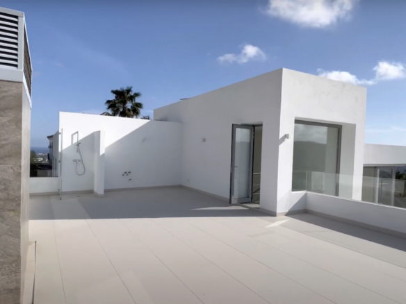 Benahavis – New Modern Villa – Gated