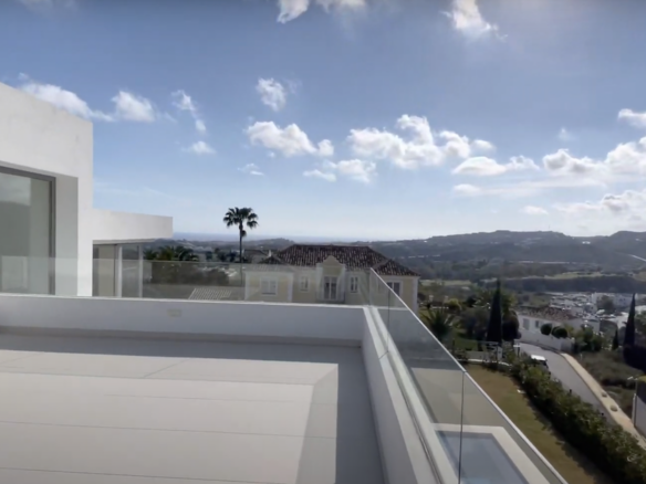 Benahavis – New Modern Villa – Gated