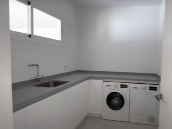 Benahavis – New Modern Villa – Gated