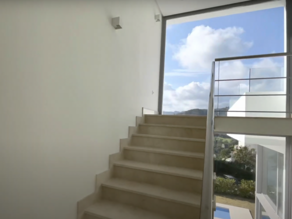 Benahavis – New Modern Villa – Gated