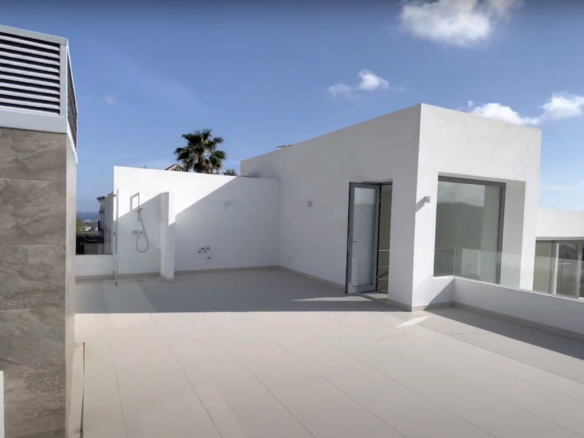 Benahavis – New Modern Villa – Gated
