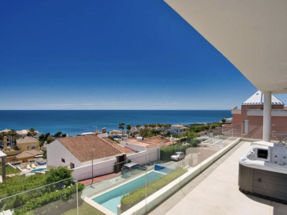 Estepona – Modern villa – Sea Views
