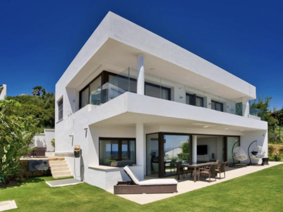 Estepona – Modern villa – Sea Views