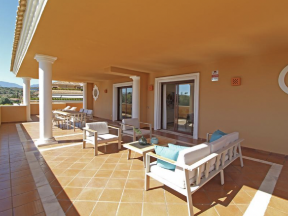 Golden Mile – 4B Duplex Penthouse -South west Facing