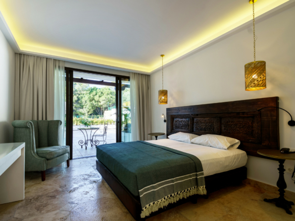 Golden Mile – New Hotel – For Rent – 25 bedrooms