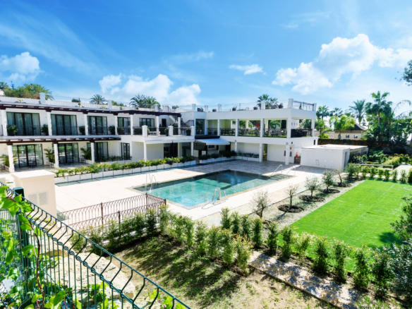 Golden Mile – New Hotel – For Rent – 25 bedrooms