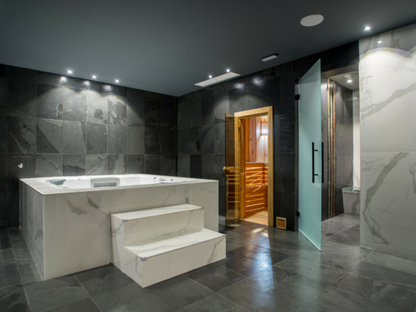 Golden Mile – New Hotel – For Rent – 25 bedrooms