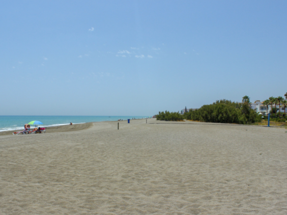 La Duquesa  – Modern villa – Sea Views