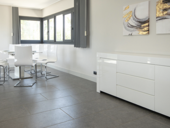 La Duquesa  – Modern villa – Sea Views