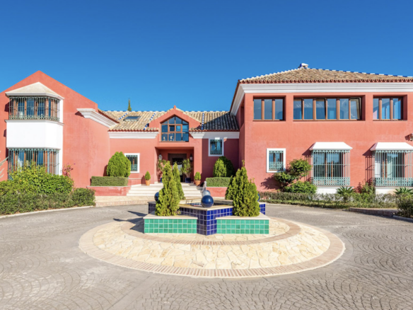 LA MAIRENA – Hilltop Mansion – Panoramic Views