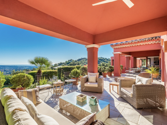 LA MAIRENA – Hilltop Mansion – Panoramic Views