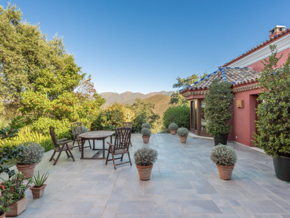 LA MAIRENA – Hilltop Mansion – Panoramic Views