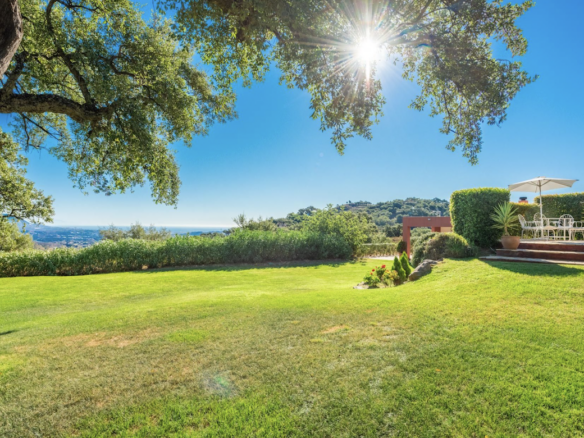 LA MAIRENA – Hilltop Mansion – Panoramic Views