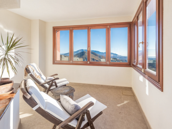 LA MAIRENA – Hilltop Mansion – Panoramic Views