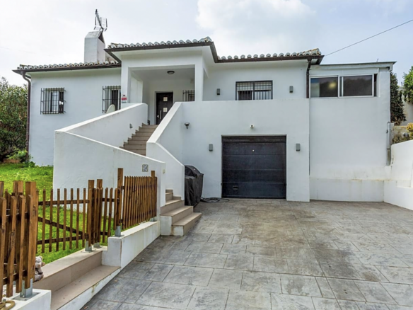 Mijas Costa – 3 bed Villa – Near Beach