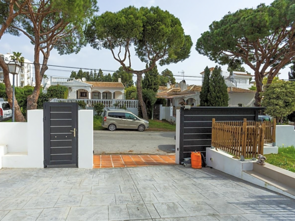 Mijas Costa – 3 bed Villa – Near Beach
