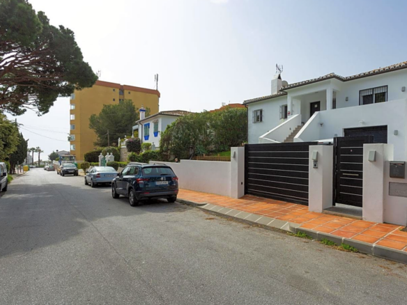 Mijas Costa – 3 bed Villa – Near Beach